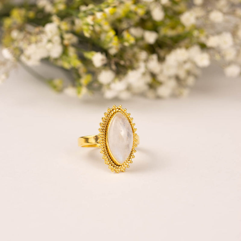 Anjali Mondstein Ring Golden