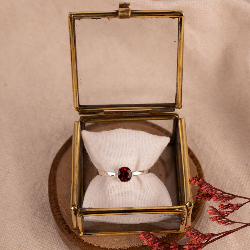 Una Granat Ring Silber - Spirit of Liebs
