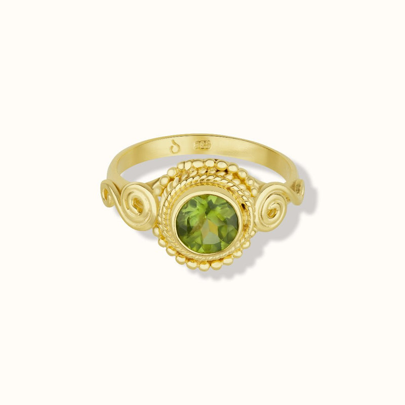 Dara Peridot Ring Golden