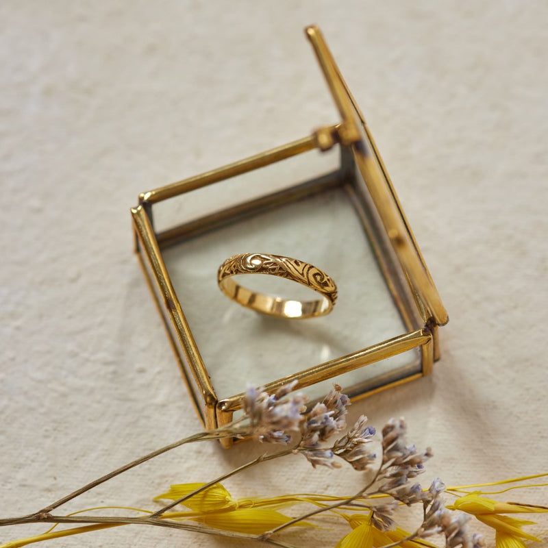 Hera Ring Golden